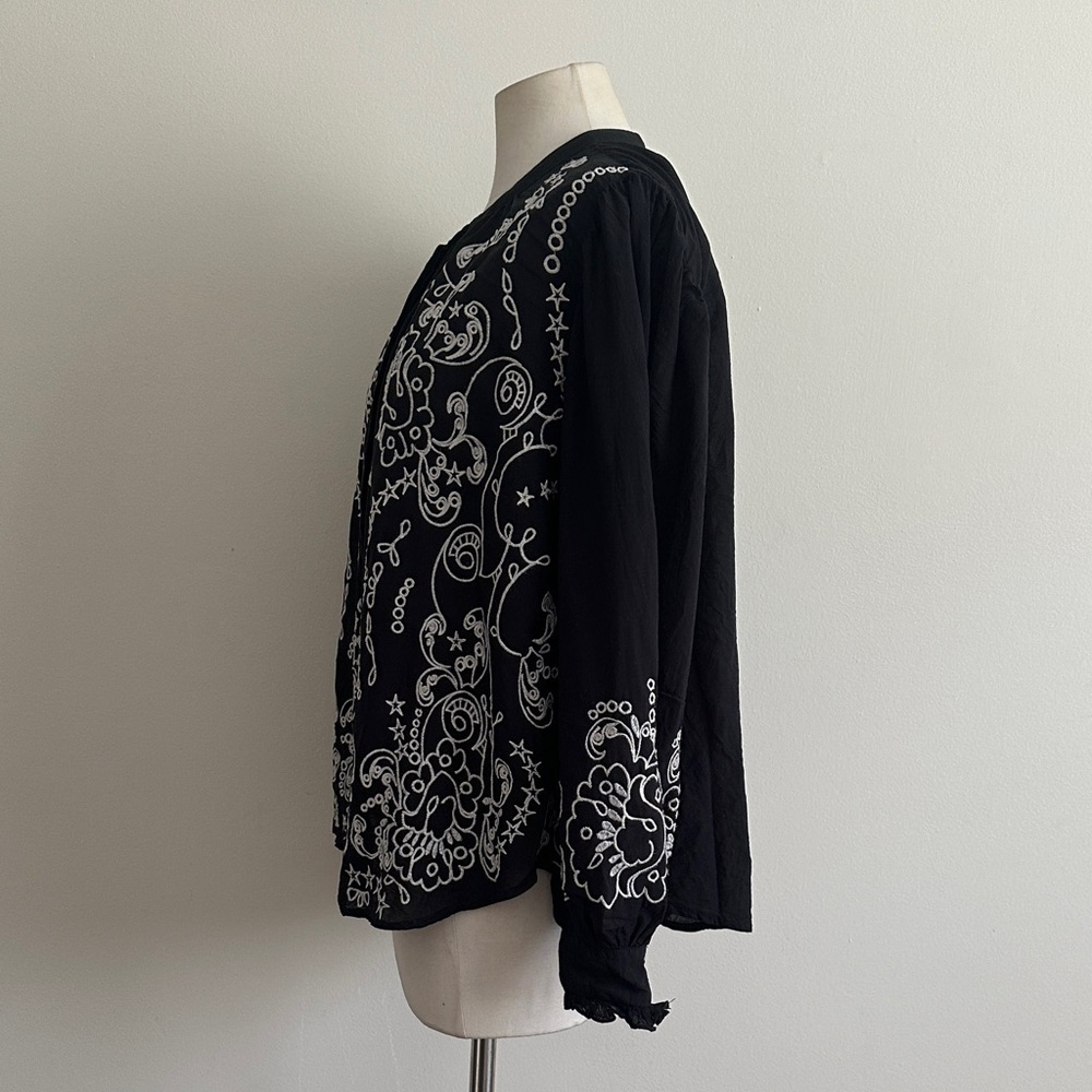 Johnny Was KIVI Embroidered Women's BUTTON UP Blouse Tunic Sz Medium NWT - Picture 3 of 7